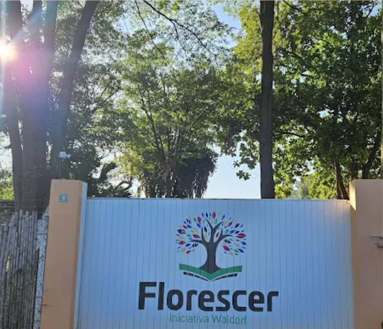 Entrada da Escola Florescer em Tatuí
